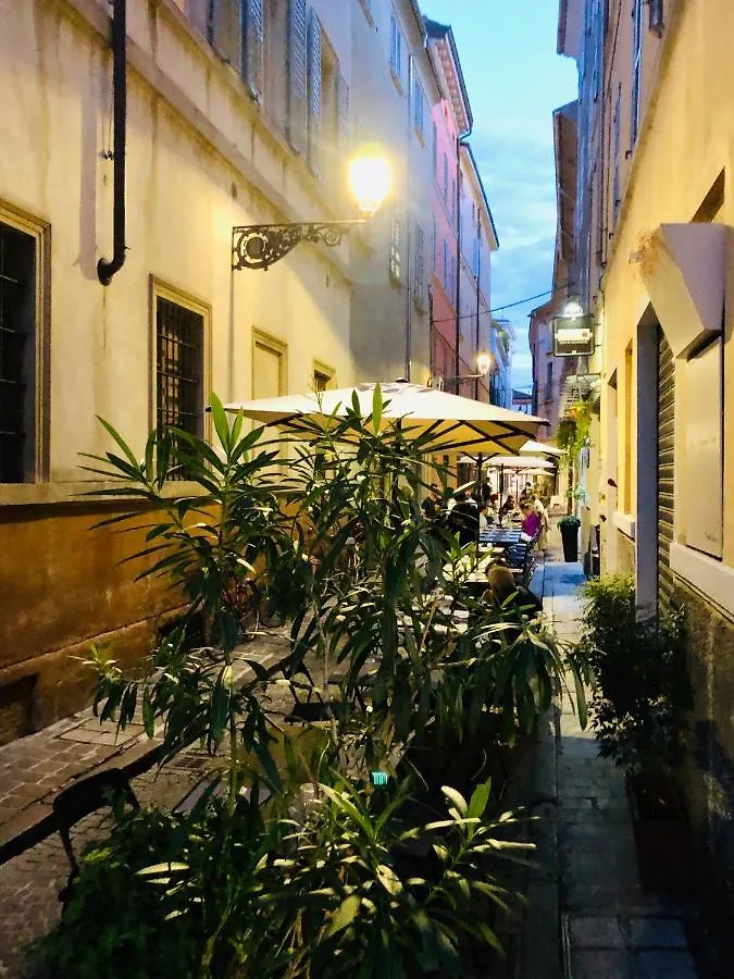 Apartment Battistero XX Marzo Exclusive Balcony Parma Italy