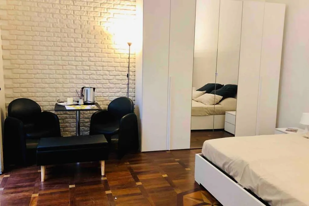 Apartment Battistero XX Marzo Exclusive Balcony Parma