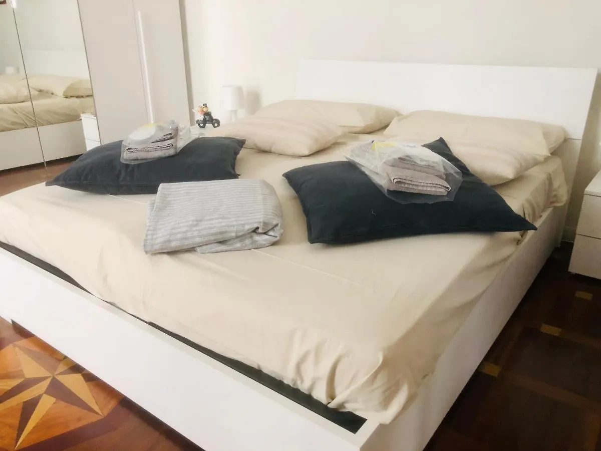Apartment Battistero XX Marzo Exclusive Balcony Parma
